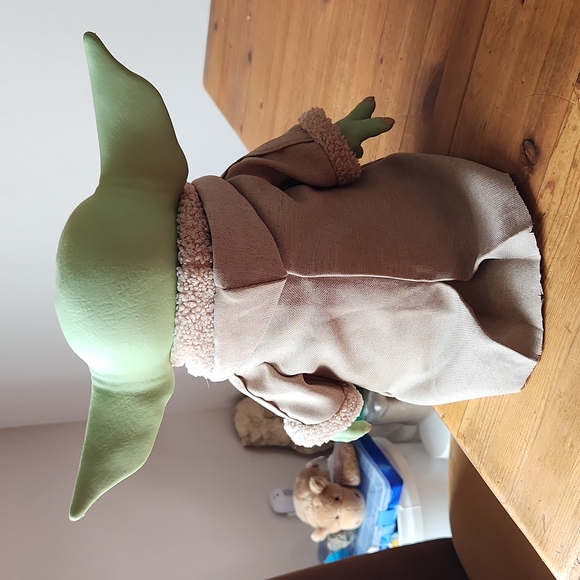 Yoda Baby Display 11" High Quality Mattel Like New! - Picture 3 of 6